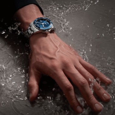 Montre Longines Hydroconquest automatique cadran bleu bracelet acier 41 mm L3.781.4.96.6