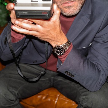 Hamilton Khaki Navy Scuba automatic watch black dial steel bracelet 43 mm