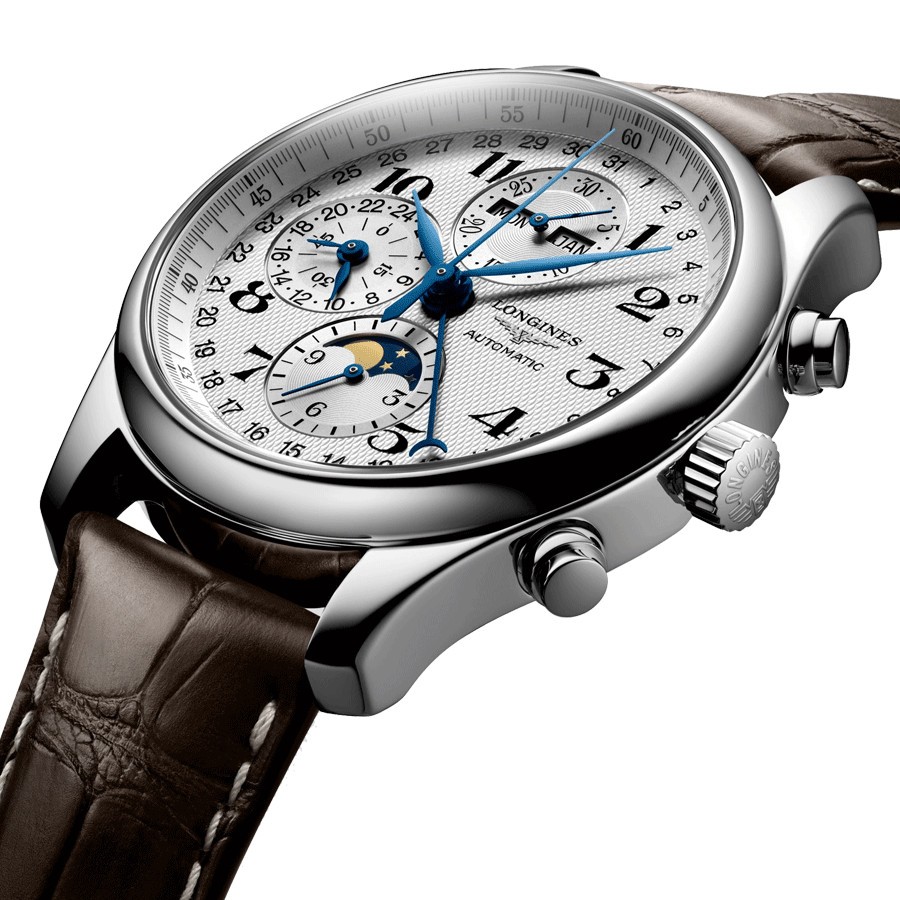 Montre Longines Master Collection automatique chrongraphe cadran argenté bracelet croco marron 42 mm