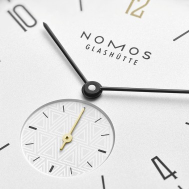 Montre Nomos Tangente Edition Limitée Centenaire Lepage mécanique cadran blanc bracelet cuir marron 38 mm Montre Nomos Tangente Edition Limitée Centenaire Lepage mécanique cadran blanc bracelet cuir marron 38 mm