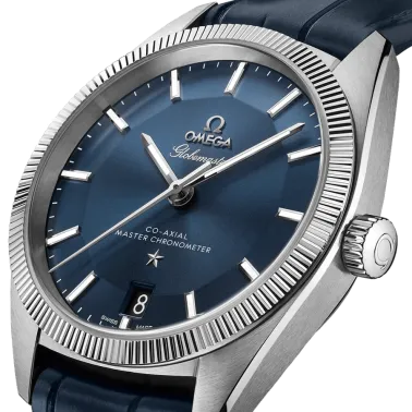 Montre Omega Constellation Globemaster Co-Axial Master Chronometer cadran bleu bracelet cuir bleu 39 mm 130.33.39.21.03.001
