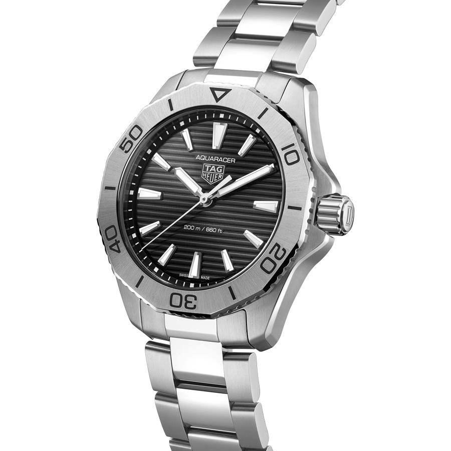 Montre TAG Heuer Aquaracer Professional 200 quartz cadran noir bracelet acier 40 mm