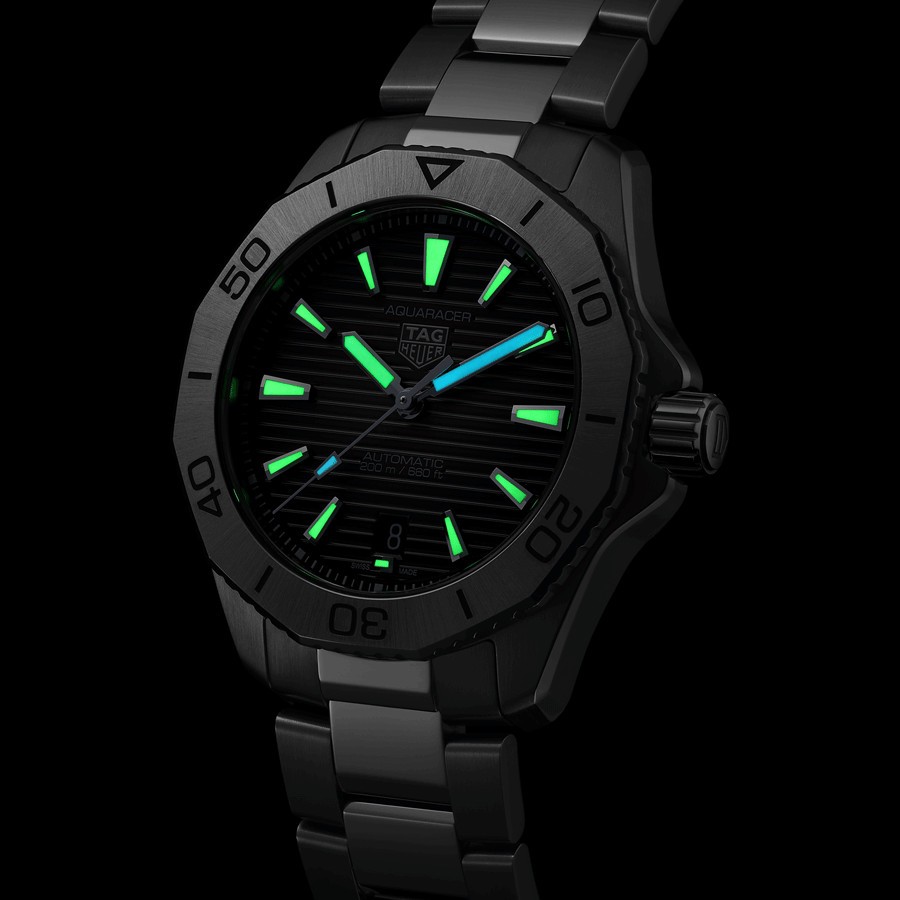 Montre TAG Heuer Aquaracer Professional 200 automatique cadran noir bracelet acier 40 mm WBP2110.BA0627