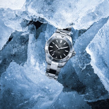 Montre TAG Heuer Aquaracer Professional 200 automatique cadran noir bracelet acier 40 mm WBP2110.BA0627