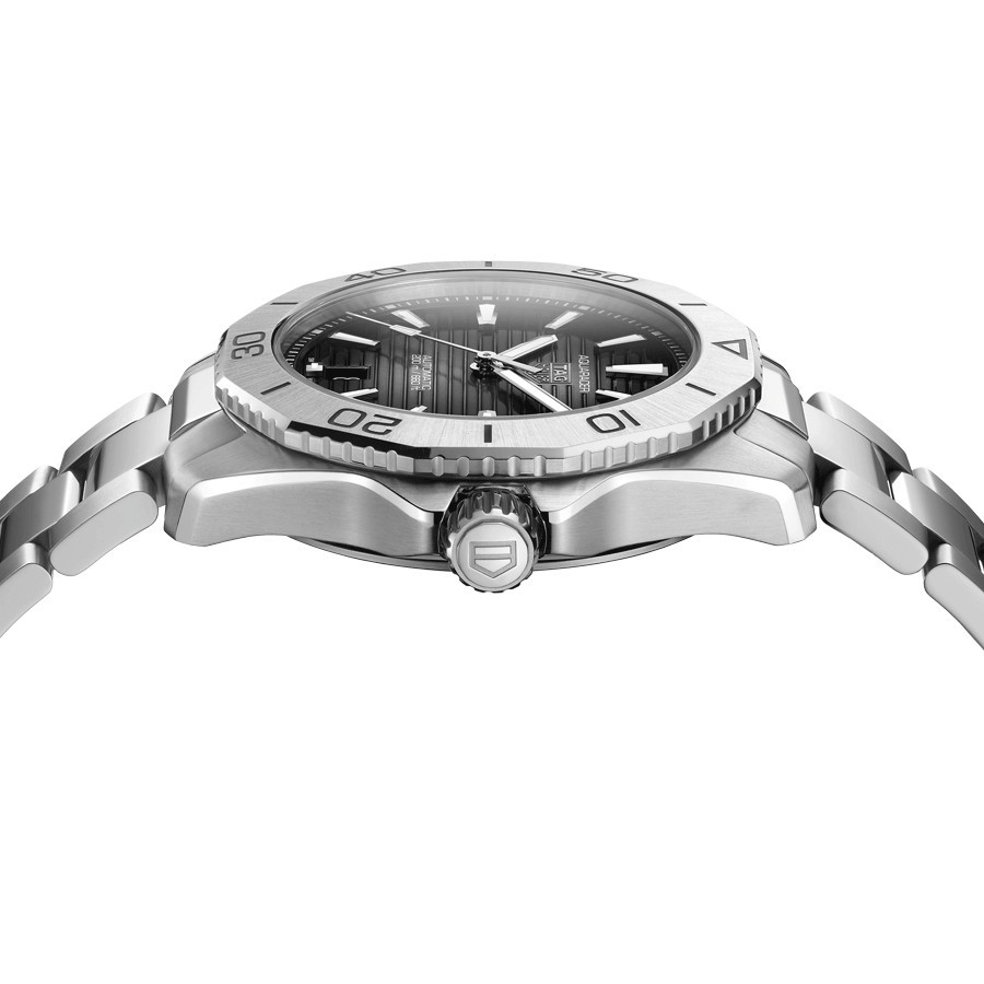Montre TAG Heuer Aquaracer Professional 200 automatique cadran noir bracelet acier 40 mm WBP2110.BA0627