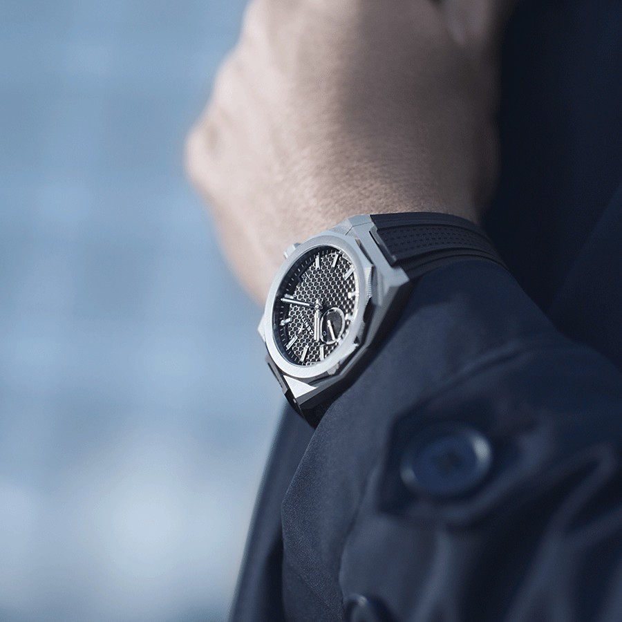 Zenith Defy Skyline El-Primero automatic watch black dial steel bracelet 41 mm