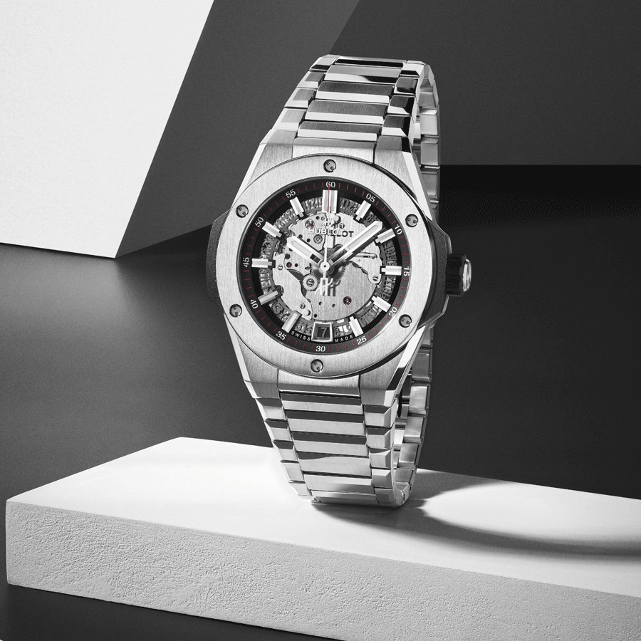 Montre Hublot Big Bang Integral Time Only Titanium automatique cadran gris bracelet titane gris 40 mm