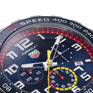 Montre TAG Heuer Formula 1 Edition Spéciale Red Bull Racing quartz cadran bleu bracelet caoutchouc bleu 43 mm CAZ101AL.FT8052
