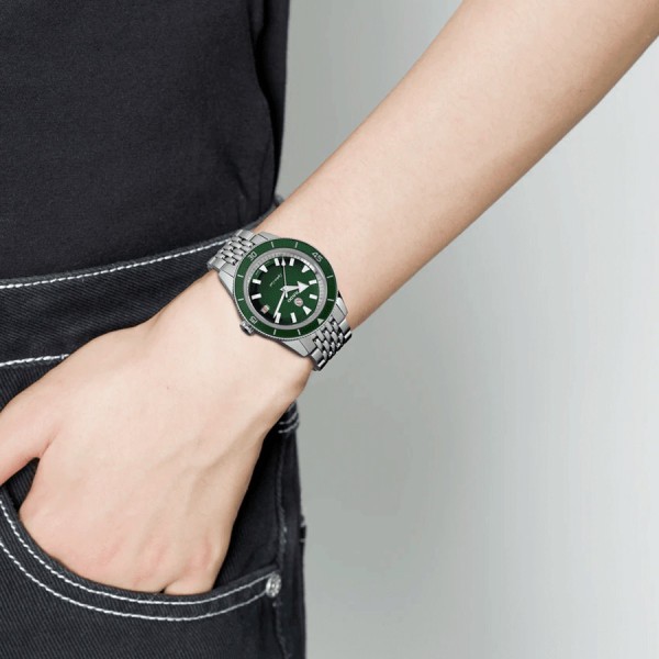 Rado captain hotsell cook 37mm green