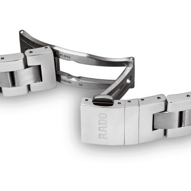 Montre Rado Captain Cook automatique cadran vert bracelet acier trois rangs 42 mm R32105313