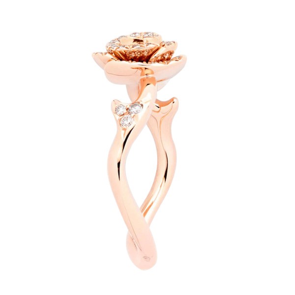 Dior Rose Couture small ring in pink gold and diamond