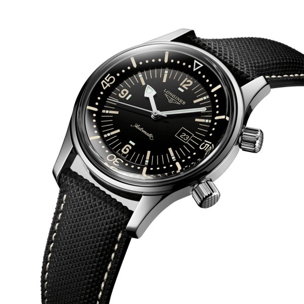 Montre Longines Heritage Diver automatique cadran noir bracelet textile gris 36 mm