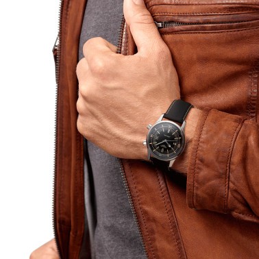 Montre Longines Heritage Diver automatique cadran noir bracelet textile gris 36 mm