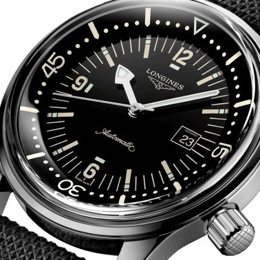 Montre Longines Heritage Diver automatique cadran noir bracelet textile gris 36 mm