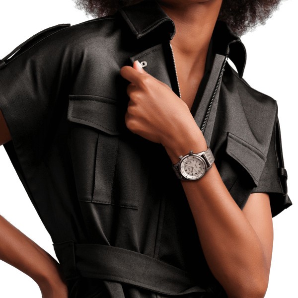 Montre Longines Heritage Diver automatique cadran nacre bracelet maille milanaise 36 mm