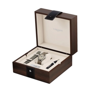 Montre Longines Heritage Military automatique cadran beige bracelet cuir sable 38,5 mm