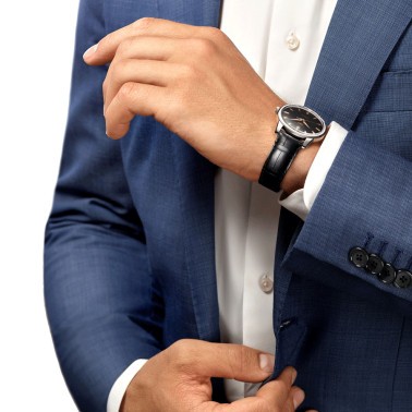 Montre Longines Conquest Heritage automatique cadran noir bracelet croco noir 40 mm L1.645.4.52.4