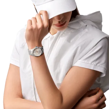 Montre Longines Conquest Classic quartz cadran argenté bracelet acier 34 mm L2.386.4.72.6