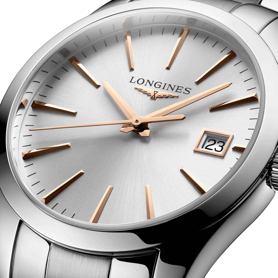 Montre Longines Conquest Classic quartz cadran argenté bracelet acier 34 mm L2.386.4.72.6