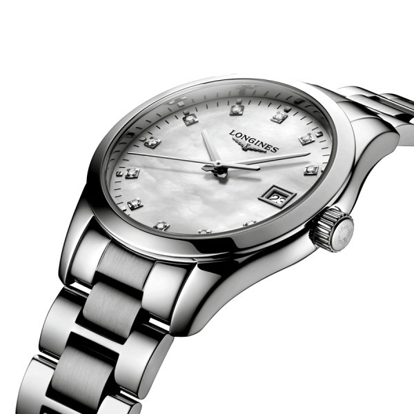 Montre Longines Conquest Classic quartz cadran nacre blanche bracelet acier 34 mm L2.386.4.87.6
