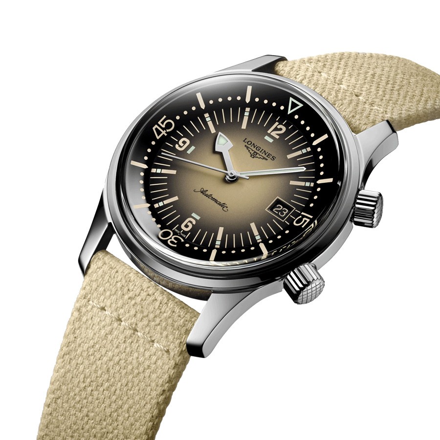 Montre Longines Legend Diver automatique cadran beige bracelet synthétique beige 42 mm L3.774.4.30.2