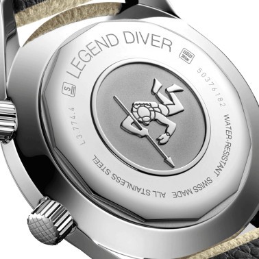Longines Legend Diver automatic watch beige dial beige synthetic strap 42 mm L3.774.4.30.2