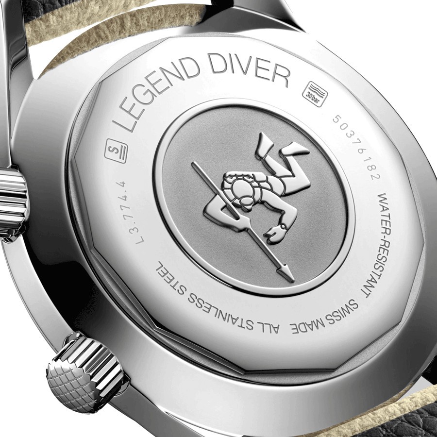 Montre Longines Legend Diver automatique cadran beige bracelet synthétique beige 42 mm L3.774.4.30.2