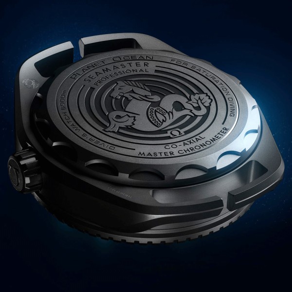 Montre Omega Seamaster Planet Ocean 6000M Ultra Deep Co-Axial titane cadran noir bracelet NATO 45,5 mm