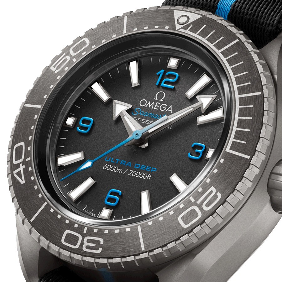 Montre Omega Seamaster Planet Ocean 6000M Ultra Deep Co-Axial titane cadran noir bracelet NATO 45,5 mm