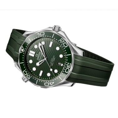 Montre Omega Seamaster Diver 300m Co-Axial Master Chronometer cadran vert bracelet caoutchouc 42 mm