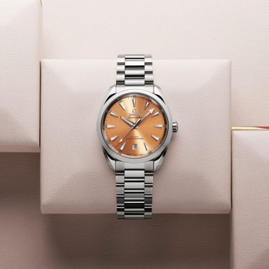 Montre Omega Seamaster Aqua Terra 150m Co-Axial Master Chronometer cadran safran bracelet acier 38 mm