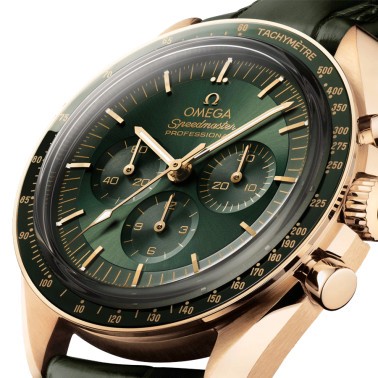 Omega Speedmaster Moonwatch Co‑Axial Master Chronometer watch in gold Moonshine green dial leather strap 42 mm