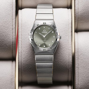 Montre Omega Constellation Quartz cadran vert index diamants bracelet acier 28 mm