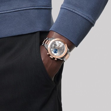 Montre Zenith Chronomaster Sport automatique Acier et Or Rose cadran argenté bracelet acier 41 mm