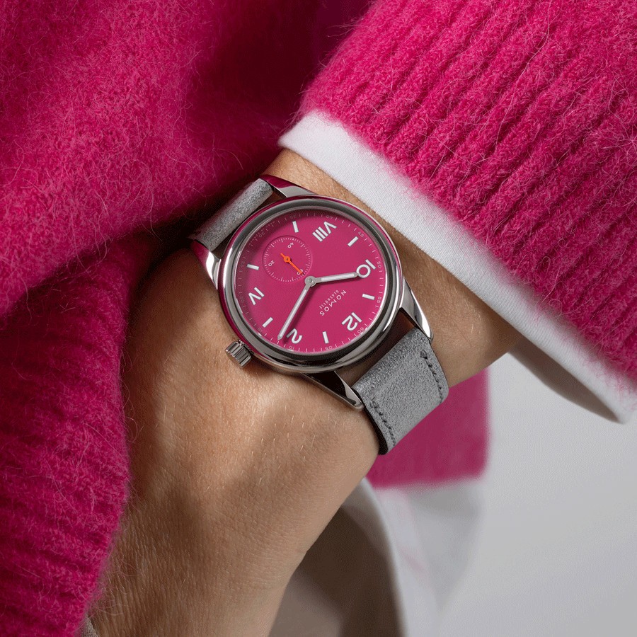 Montre NOMOS Club Campus Deep Pink mécanique cadran rose bracelet cuir gris 36 mm 711