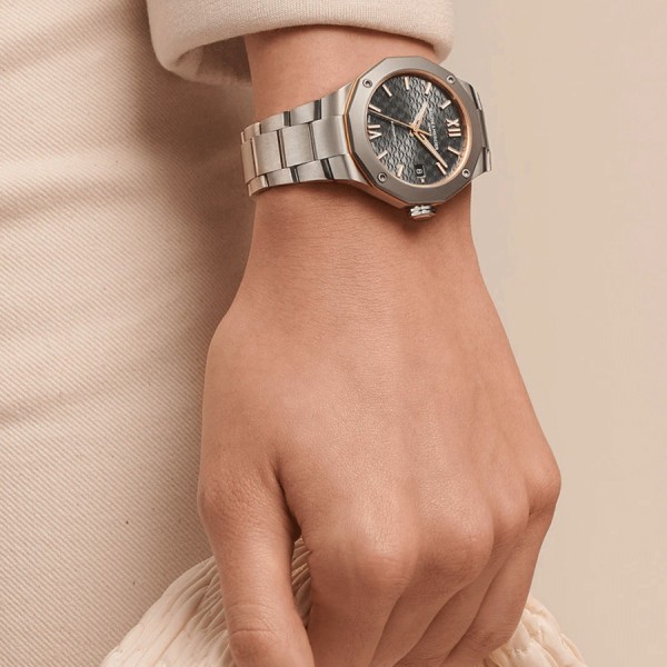 Montre Baume et Mercier Riviera automatique cadran gris bracelet acier 36 mm
