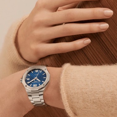 Watch Baume et Mercier Riviera automatic blue dial steel bracelet 36 mm 10679