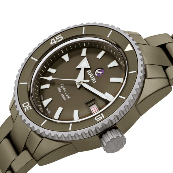 Montre Rado Captain Cook High-Tech Ceramic Diver automatique cadran vert bracelet céramique vert 43 mm R32130312