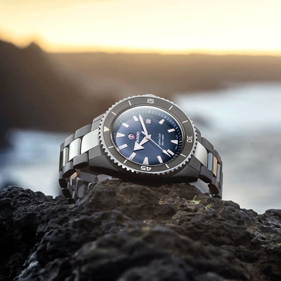 Rado Captain Cook High-Tech Ceramic Diver automatic watch blue dial grey ceramic bracelet 43 mm R32144202