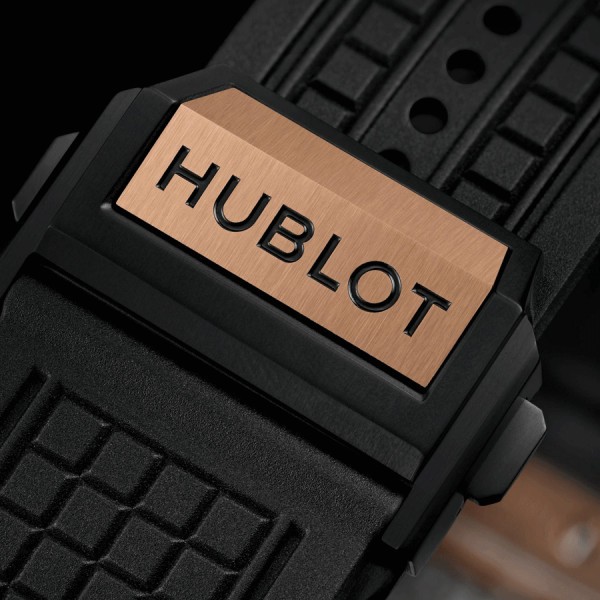 Hublot Square Bang Unico King Gold Ceramic automatic watch skeleton dial black rubber strap 42 mm 821.OM.0180.RX