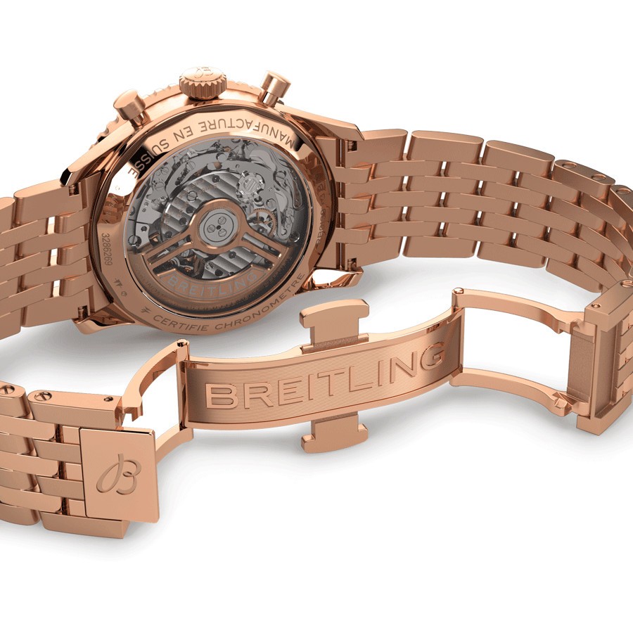 Montre Breitling Navitimer automatique Or Rose B01 Chronographe cadran argent bracelet or rose 41 mm RB0139211G1R1