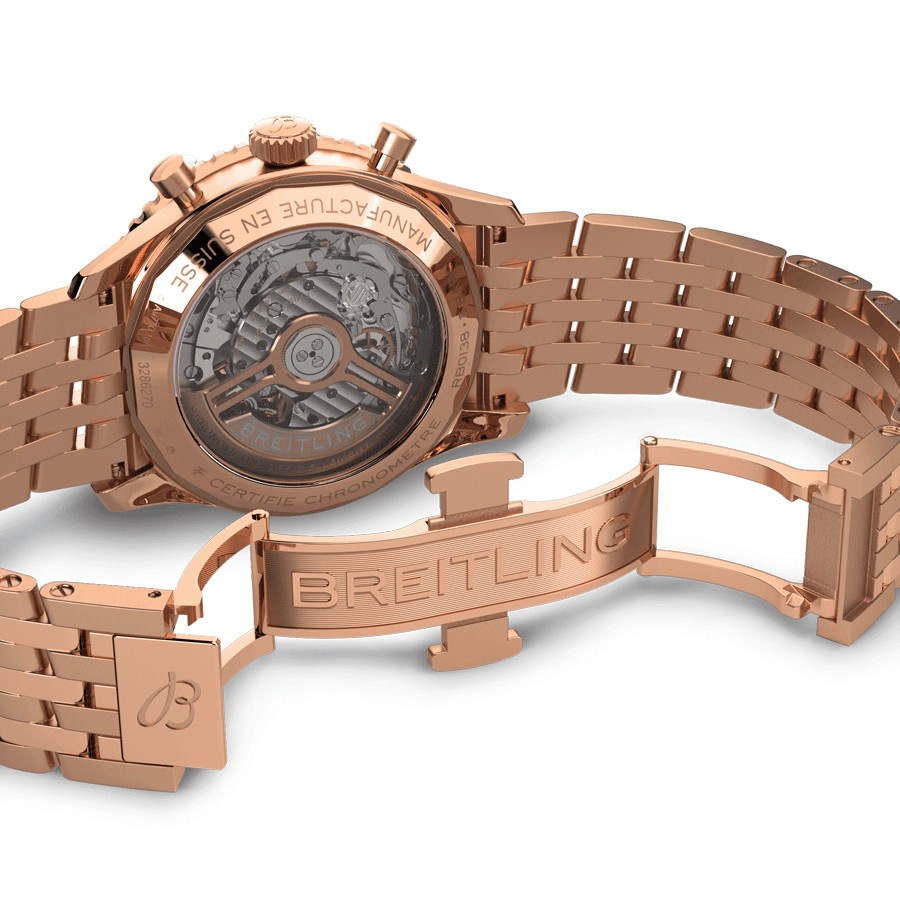 Montre Breitling Navitimer automatique Or Rose B01 Chronographe cadran noir bracelet or rose 43 mm RB0138211B1R1