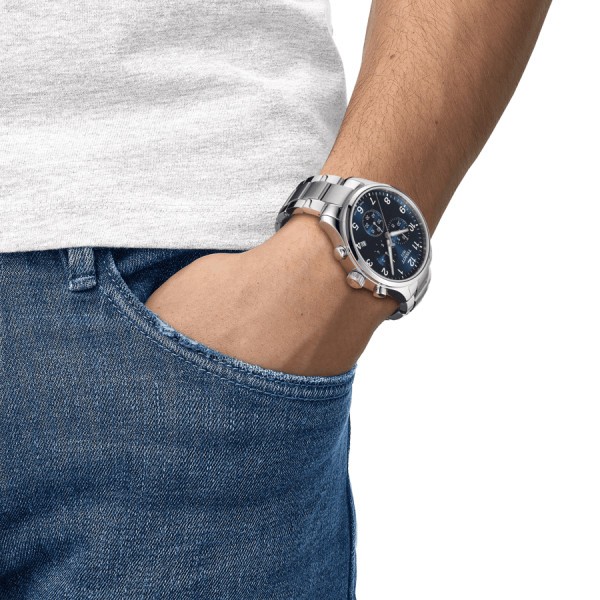 Montre Tissot T-Sport Chrono XL Classic quartz cadran bleu bracelet acier 45 mm T116.617.11.047.01