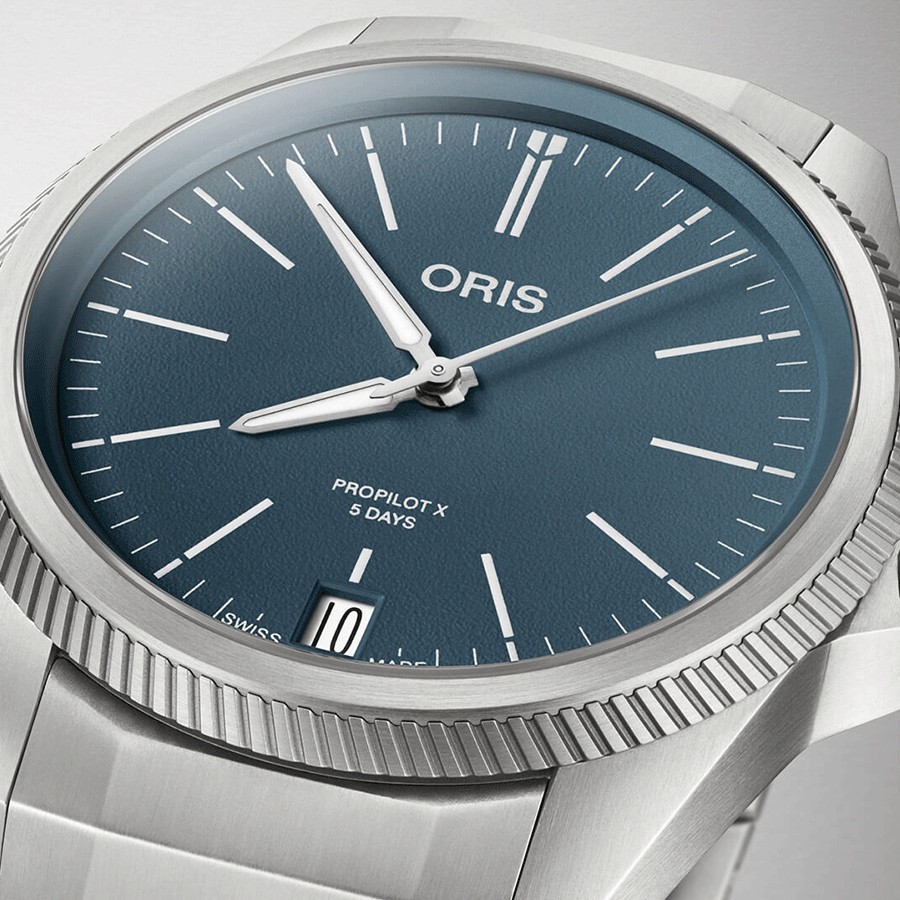 Oris ProPilot X Calibre 400 Titanium automatic watch blue dial titanium bracelet 39 mm