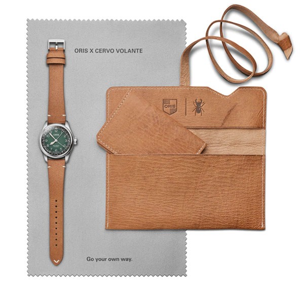 Montre Oris X Cervo Volante Big Crown Pointer Date automatique cadran vert bracelet cuir 38 mm