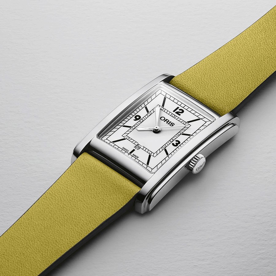 Montre Oris Rectangular automatique cadran blanc bracelet cuir 25.50 x 38.00 mm