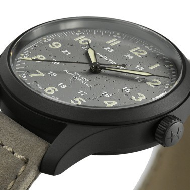 Montre Hamilton Khaki Fiel Titanium PVD noir automatique cadran gris bracelet cuir gris 38 mm H70215880