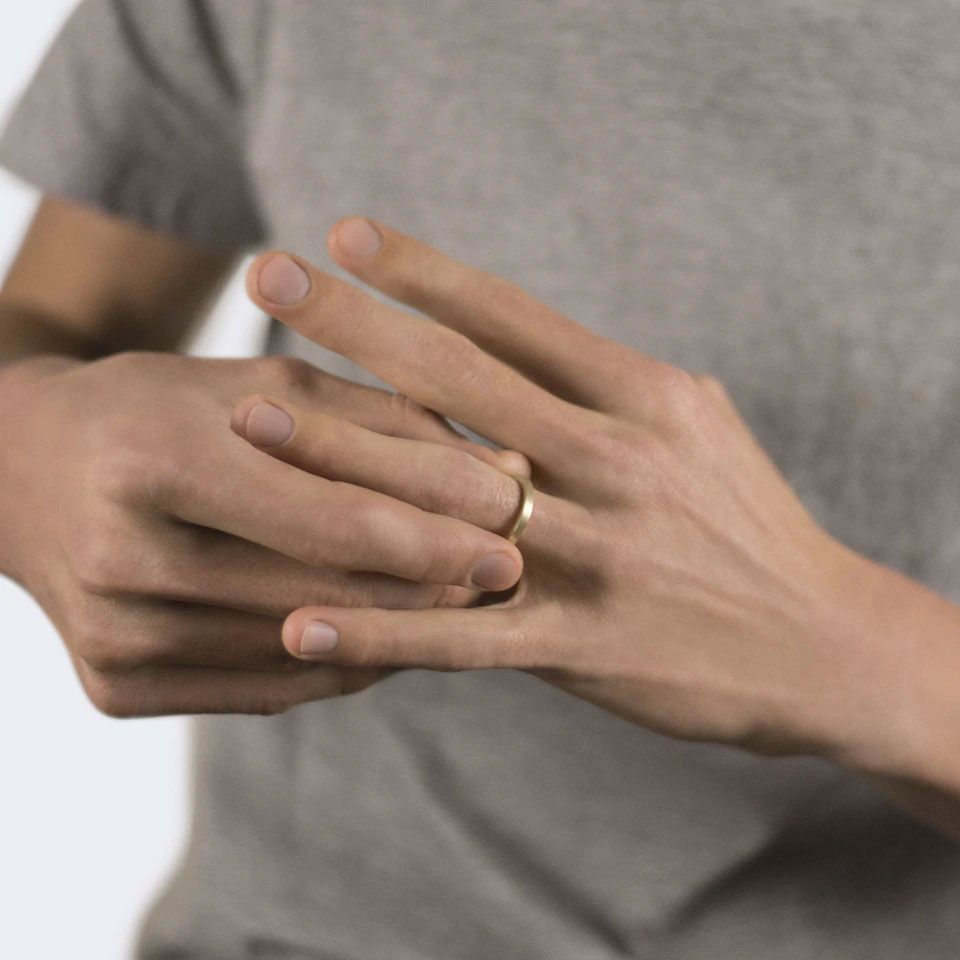 Alliance Le Gramme Ruban 2 mm La 5g en or jaune 750 Lisse Brossé LG_AOJBR011_05