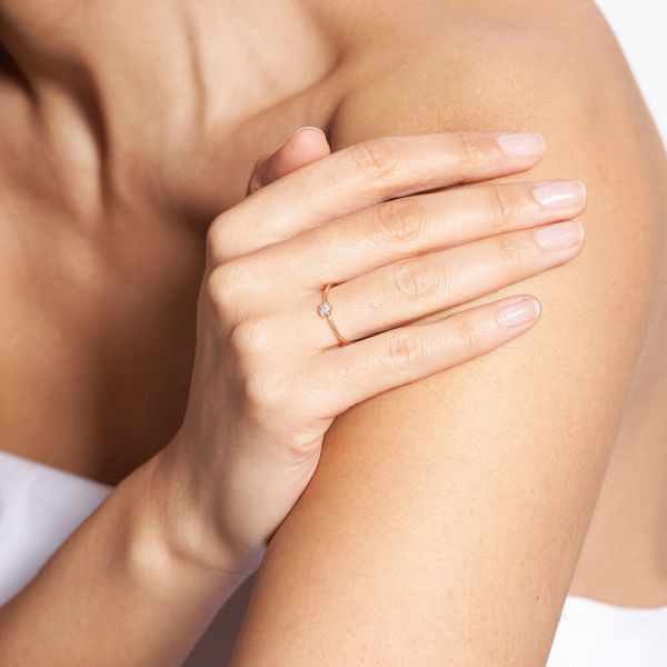 Bague Ginette NY Be Mine Lotus Mini en or rose et diamants