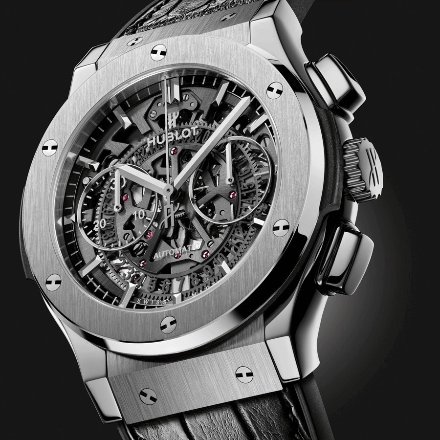 Montre Hublot Classic Fusion Aerofusion Titanium bracelet caoutchouc et cuir 45 mm